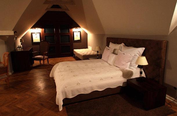 Villa Riccona Bronisze Kamer foto