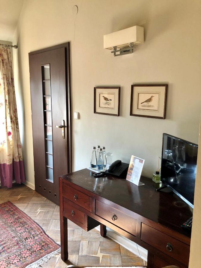 Villa Riccona Bronisze Buitenkant foto